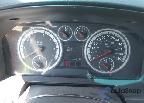 2010 Dodge Ram 1500 Slt/Sport/Trx z USA, uszkodzony, nr VIN 1D7RV1GT4AS168041